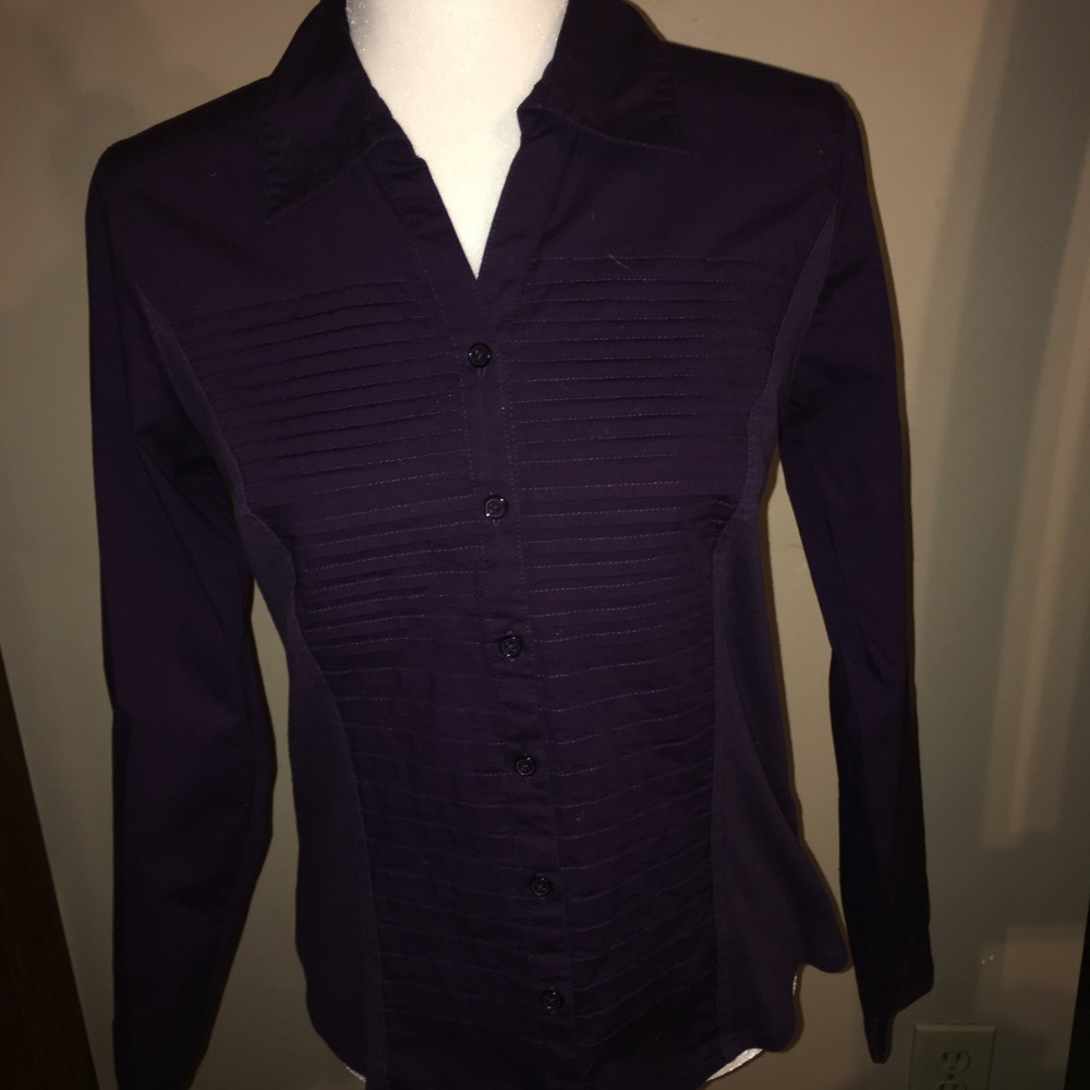 Plum ribbed long sleeve button down dress shirt